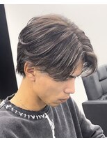 レボ 片町店(Revo)&nbsp;センターパート×ニュアンス矯正