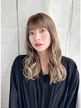 アーク(ARC+) ハイトーングレージュカラー