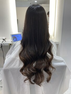 ラウレア(LAULEA) コテ巻き風パーマ/デジタルパーマ/韓国風パーマヨシンモリパーマ