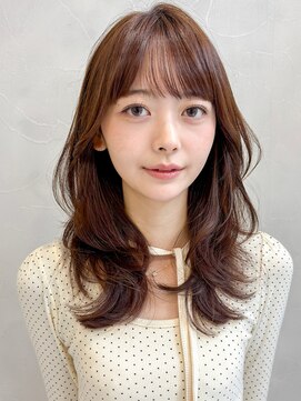 アグノス 青山(Agnos) 小顔ココアベージュオリーブグレークラゲヘアーセミディ黒髪