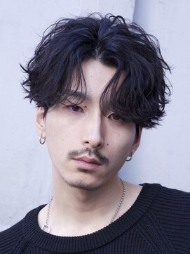 フィフス トウキョウ (fifth TOKYO) 渋谷フェザーパーマメンズカットセンターパートウルフシースルー