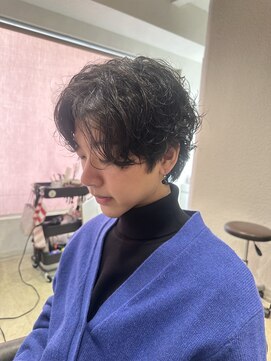 オム グランド(HOMME GRAND) センターパート ニュアンスパーマ