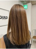 ナチュラルにまとまるミディアムヘア