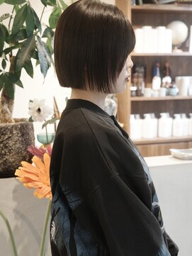 ウィム(wim) 『スリークボブ』切りっぱなしボブ/ミニボブ/コンパクトボブ