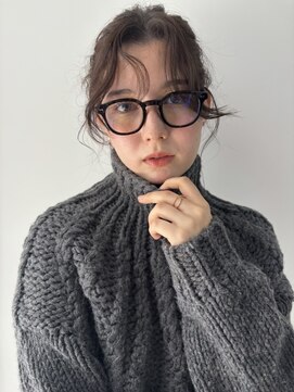 ローウェ 表参道(Louwe) ニット×めがね×お団子◯担当ももこ