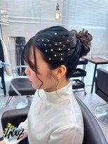 ラグズ 茅ヶ崎(LAGUZ) 【ヘアセット】上品シニヨン×きらめきビジューヘアアレンジ