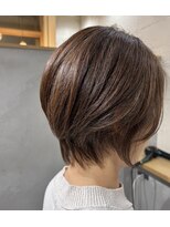 アンビエンテ(ambiente) ひし形ショート ショートレイヤー 小顔