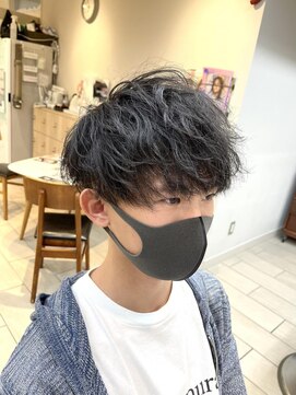 テトラ バイ ネオリーブ 横浜西口店(tetra by neolive) 学校にも職場にもバレにくいゆるっとパーマ