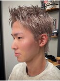 1087プラチナベージュ束間アップバングビビットカラー