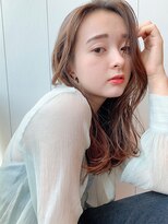 アイティーバイアルバム 北千住店(IT by ALBUM)&nbsp;ナチュラル巻き髪_斜めバンググレージュカラー_79221