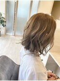 ミディアム×グレージュカラー