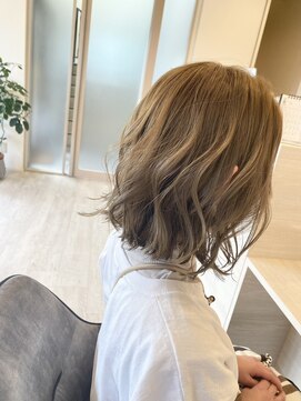 リアン 徳重店(Rian) ミディアム×グレージュカラー