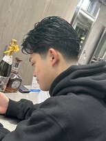 スキルセカンドハウス 天神(SKILL SECOND HOUSE)&nbsp;センターパート テーパーフェード