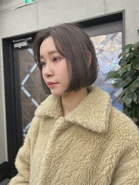 ブリンク(blink) オリーブグレージュミニボブフルバング