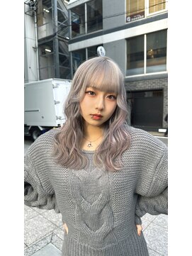 ラフィット 香椎(lafit) ケアブリーチでダメージレスなハイトーンに!