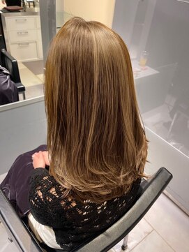 クィーンズガーデンバイケーツーギンザ(QUEEN’S GARDEN by K two GINZA) シルクレイヤーカット*フォギーベージュ