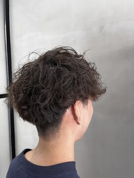 フェリア 松山(Feria) 波巻きパーマ 深田和也