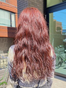ナループロア ハチ(Nalu pu loa hachi) ロングパーマ/ウェーブパーマ/暖色パーマ/赤髪パーマ