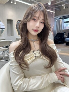 グロー 大宮(GLROW) トレンドのレイヤーカットでくびれ韓国ヘア　haruhi