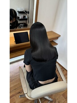 キヌ(kinu) 黒髪美髪ストレート