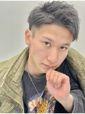 ツーブロック刈り上げ短髪アップバングショートメンズヘア