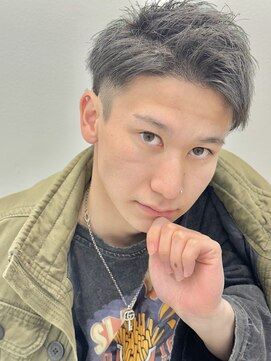 ロミーオム 本厚木(ROMMY. Homme) ツーブロック刈り上げ短髪アップバングショートメンズヘア