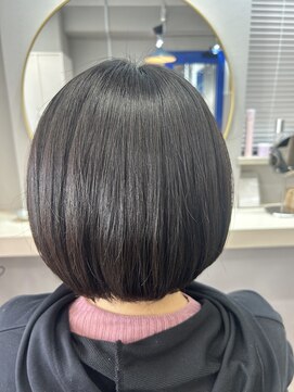 アオ 花咲町(a-o) ワンレンショートボブ♪