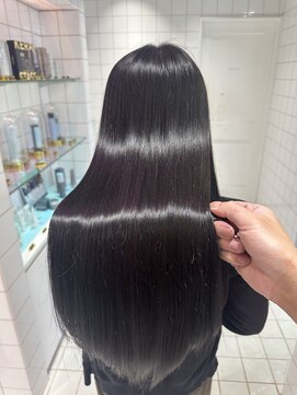 ロンドルーチェ 心斎橋(Lond luce) ダークアッシュ/ミディアムレイヤーカット［髪質改善/縮毛矯正］