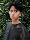ナチュラルブラック×無造作短髪スタイル