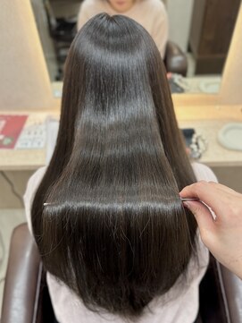 セライロ 千葉(celilo) 髪質改善ストレート グレージュ 艶カラー【momoka】