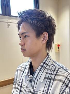 束感ショート｜直毛でも動くスパイキーショート