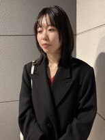 ヘアーアイストゥーレ(HAIR ICI TRE)&nbsp;ミディアムレイヤーストレートオリーブベージュダークグレー