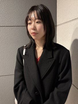 ヘアーアイストゥーレ(HAIR ICI TRE) ミディアムレイヤーストレートオリーブベージュダークグレー