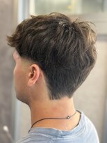 メグロバーバーショップロッポンギ 目黒六(MEGURO BARBER SHOP 6PPONGI)&nbsp;taper fade