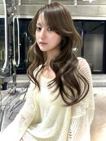 シティ オモテサンドウ(CITY omotesando) レイヤーカット 顔まわりカット バタフライレイヤー 海外ヘア