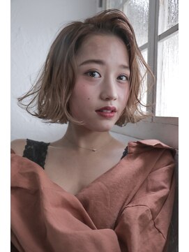 ネオリーブエクラ 上野御徒町店(Neolive eclat) 外ハネミックスボブ