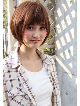 レウナ 外苑前(Reuna) 30代40代人気 お手入れ簡単丸みが可愛いショートボブ