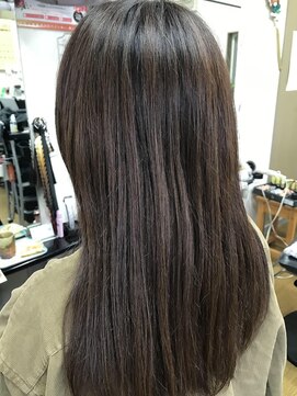 美容室 ヨーコ ロング　アッシュブラウン
