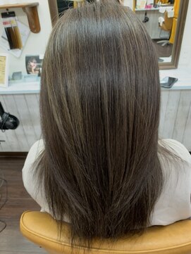 グルック ヘアーリラクゼーション 九条店(Gluck Hair Relaxation) ハイライトカラー