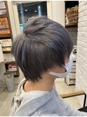 *ash gray*