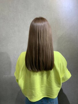 ブロッサム ひばりヶ丘(Blossom) 20代30代40代艶感ストレートアッシュグレージュ透明感ロング