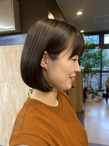 ビスカ(Bisca) 耳掛け涼しげ大人可愛いボブ