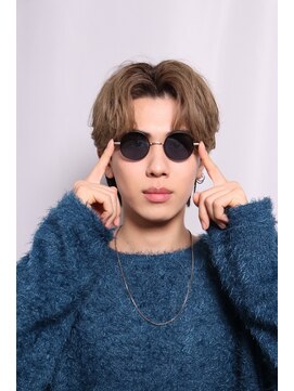 ネイビー(NAVY) ブリーチ ミルクティーカラー 韓流センターパート