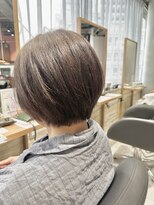 リーオオサカ(Lee Osaka) ショートボブ