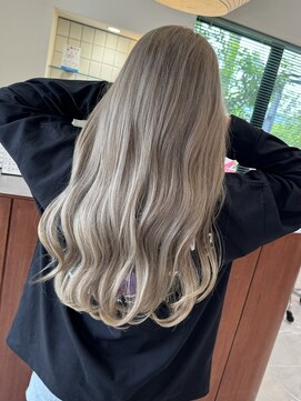 ルリアン(Le lien) ホワイトミルクティーカラー