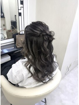 ベルグロー(BELLEGROW) ハーフアップ/お呼ばれヘア/お団子ヘア