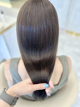 エトワール バイ ヴィンス(etoile by vince) 透明感◎/つやつやシアーグレージュ