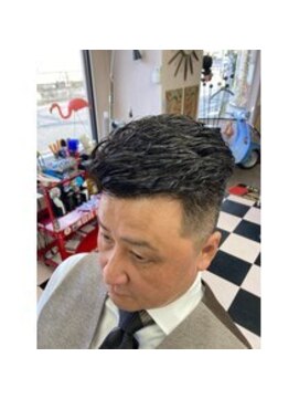 ハウディー(HOWDY) ビジネスシーンにも馴染む ゆるパン 【HOWDY前橋店】