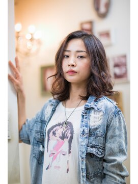 ソーホー ニューヨーク シズオカ(SOHO newyork SHIZUOKA) 無造作ニュアンスミディボブ