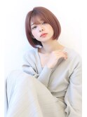 顎ラインボブのピンクベージュ
